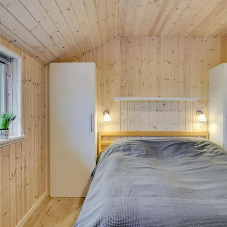 Domi - 1-2km From The Sea By Interhome