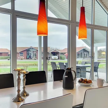 Dom wakacyjny Domi - 1-2km From The Sea By Interhome Bøtø By