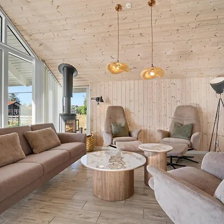 Domi - 1-2km From The Sea By Interhome *